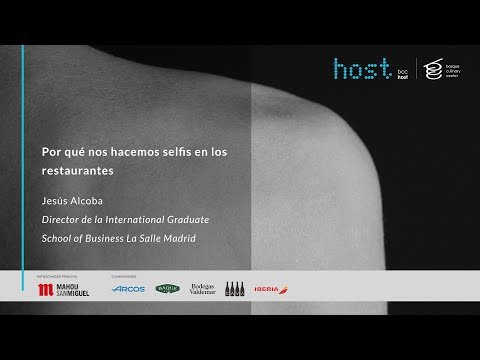 Por qué nos hacemos selfis en los restaurantes: