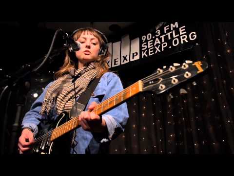 Lights Out - Angel Olsen