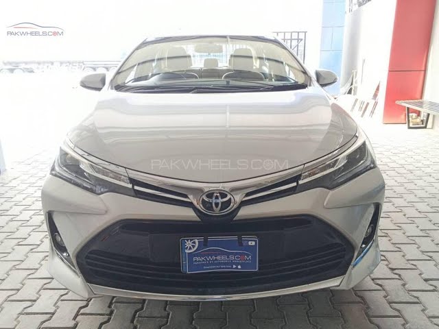 Toyota Corolla Altis X CVT-i 1.8 2023 Video