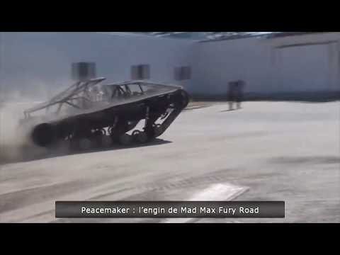 Tracked all-terrain vehicle Ripsaw of Howe & Howe Technologies in action
