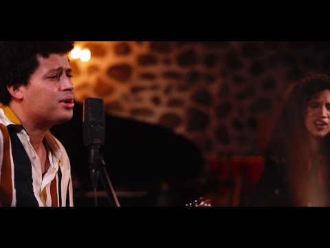 Omar Márquez ft. Gina Villrod - Basta de ti