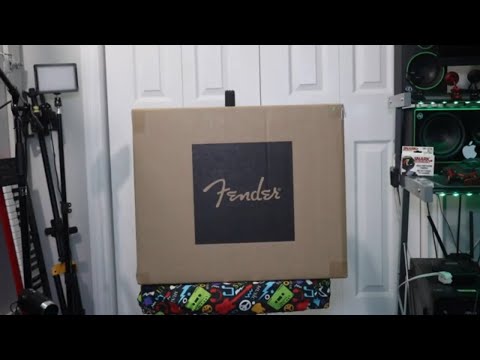 Fender Mustang LT25 Demo And Review