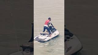 preview picture of video 'Jet ski in Bahirdar  Lake tana grand hotel vacation'