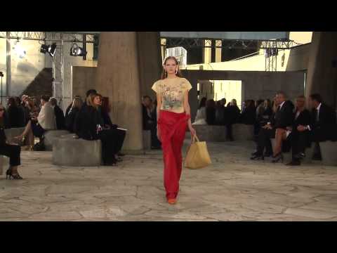 LOEWE Spring Summer 2015 women's runway collection