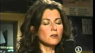 Amy Grant  - Christmas Can&#39;t Be Far Away