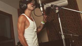 AVERY STORM 'RUN' 2017