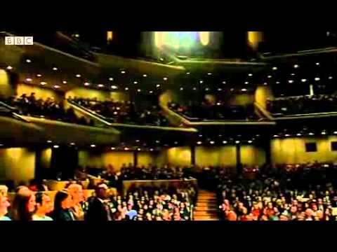 Blair and Hitchens debate religion - BBC