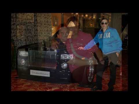 Tribute Queen Cristina Moscetti revised edition of the Fez