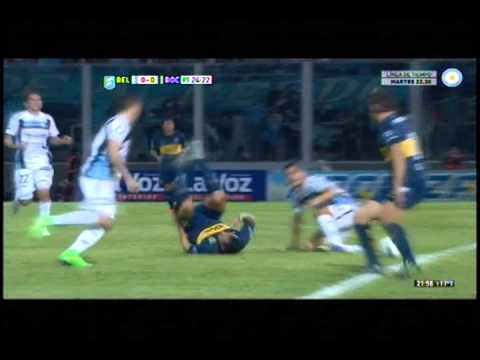 Patadón de Prediger a Tevez