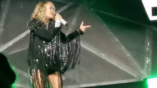 Carrie Underwood - Flat on the Floor - NYC MSG Concert