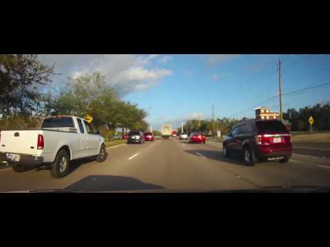 駕車穿越佛羅里達州李縣和種植園保護區 (Driving through Lee County, Florida and Plantation Preserve)