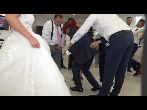 Scherzo della giarrettiera allo sposo...!!
