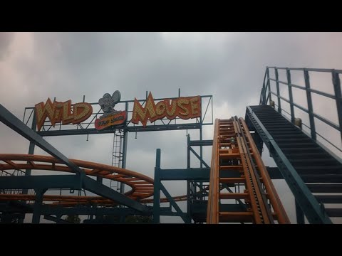 Front row point of view footage of Wild Mouse
