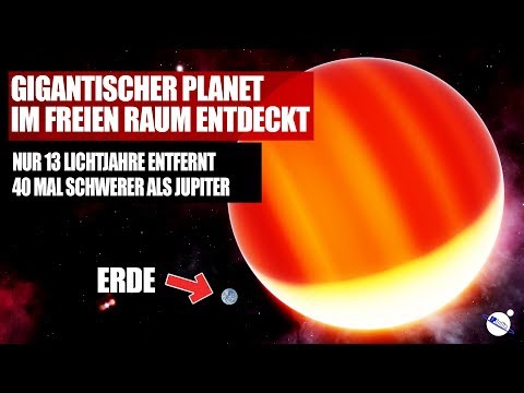 Gigantic planet discovered in open space