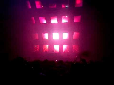 Axwell - Resolution 12 - Montreal