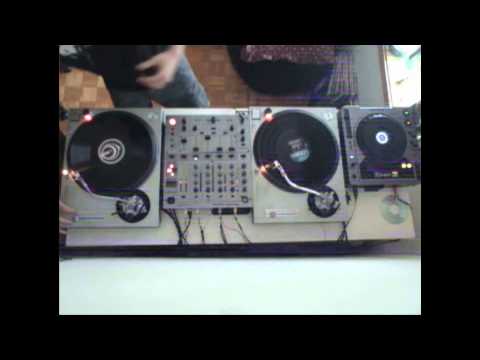 Dj Uzi D'n'B 3 Deck Minimix