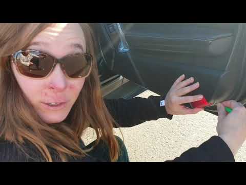 Toyota 86 / BRZ / FRS courtesy light change - she did it all by herself :-)