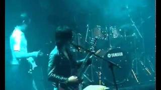 The Libertines - 12. Boys In The Band (live at the astoria).mp4