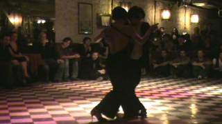 GLADYS BARREIRO Y AONIKEN QUIROGA.avi