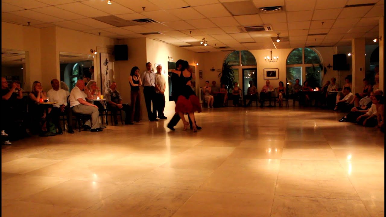 Mariana Dragone y Tomás Howlin - Studio Tango Montreal - La melodía del corazón