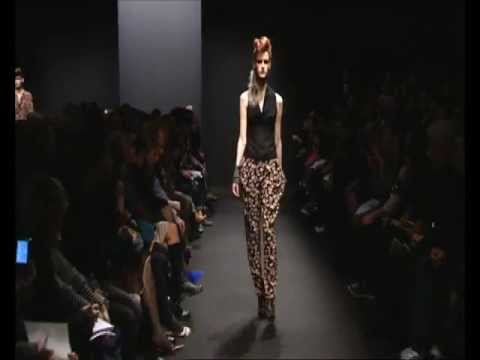 GASPARD YURKIEVICH WOMEN PRÊT-À-PORTER FW 2011-2012 PFW