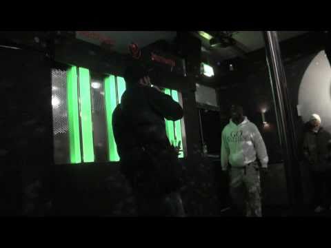 Doller Da Dustman & Y Beezy - Cab back  live at plymouth