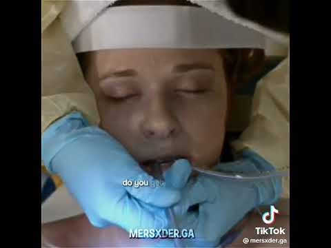 she's not dead untill she is warm and dead! #greysanatomy #meredithgrey #richardwebber #aprilkepner