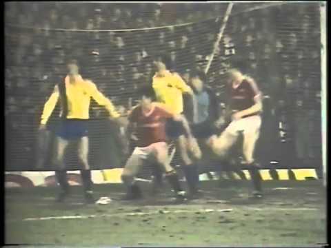 Recopa.1983 -1984.Manchester United vs Barcelona (3/4) (con Maradona)