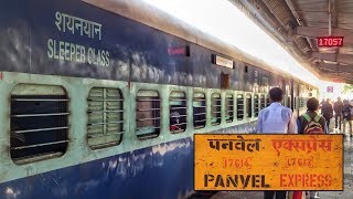 preview picture of video 'PURNA JUNCTION : Arrival & Departure | 17613 Panvel - Nanded Express | Indian Railways'
