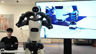 Yapay zekalı robotlar Brüksel'deki Avrupa Parlamentosu'nda sergileniyor
