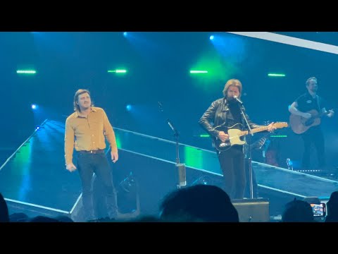 "Talkin' Tennesse" - Morgan Wallen with Ronnie Dunn!
