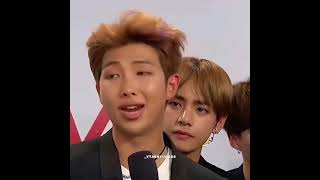 Taehyung reaction to RM speaks english 😂😂he 