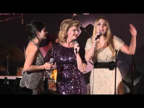 Jeane Manson - I love Paris - Petit Journal Montparnasse