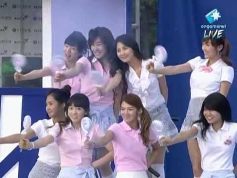 HD SNSD - Kissing You @ Shinhan ProLeague Final in Busan