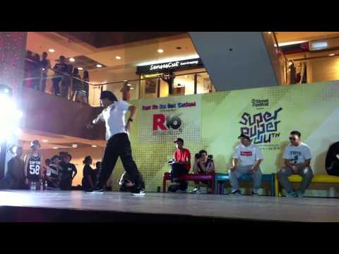 R16 2014 SEA Locking Top 8 - Clarence vs Funkstyle KS