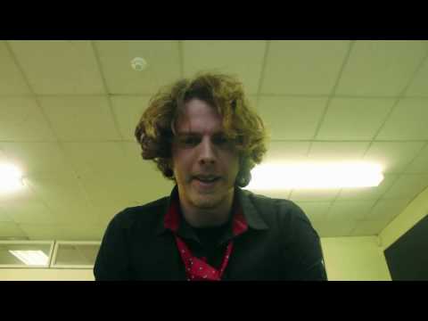 The Crosbie Show S01E04 - Get A Job