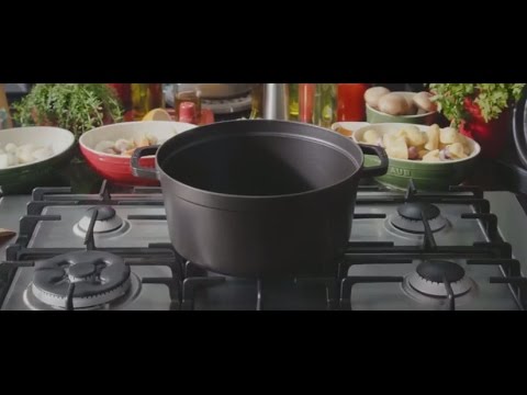 download lagu mp3 mp4 Staub Cocotte Canada, download lagu Staub Cocotte Canada gratis, unduh video klip Staub Cocotte Canada