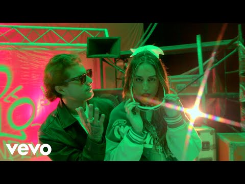 Nicole Favre, Jambene - Niño Malo