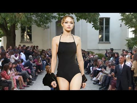 Alberta Ferretti | Spring/Summer 2018 | Milan Fashion Week