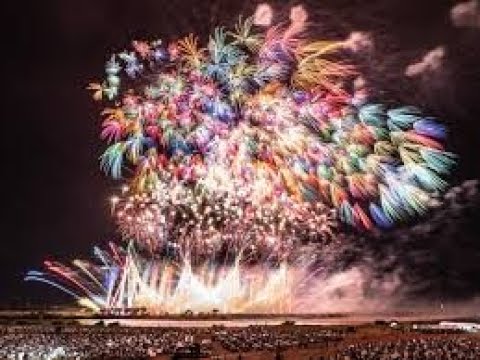 The Tone River Grand Fireworks Festival (Hanabi花火) in Sakai Town, Ibaraki Prefecture