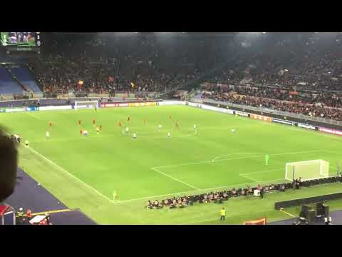 17/3/22 AS Roma vs Vitesse 1-1 ... coro ''se i tuoi colori sventolo'' a fine partita