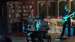 Kenny Wesley @ Adinkra House 8.11.18 - Tangled