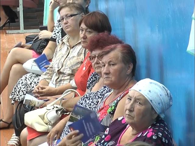 В Старых Челнах - Дом культуры, в Новом Иглайкине – школа 