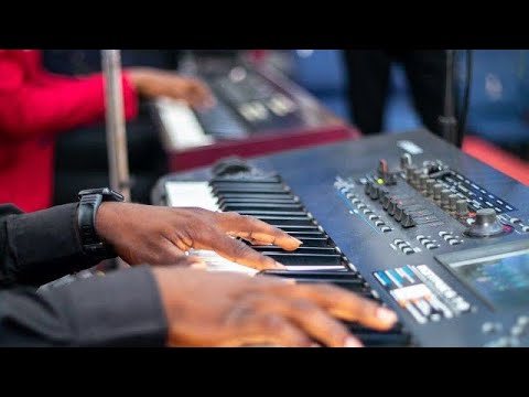 Use these 7-3-6-2-5-1 Dirty Chords to sound Amazing in your Church next Service