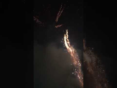 Caffero vuurwerk 100 shots 15 kilo blok