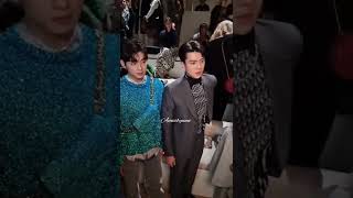 Download lagu Sehun and Eunwoo interactions at Dior’s event in Egypt 😭 #kpop #shorts #exo #sehun #eunwoo #astro mp3