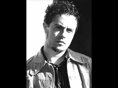 Dj Sfinks feat Emre Aydin-Hoschakal(remix).wmv