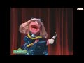 Zoe Betty Lou Rosita And Prairie Dawn Sing To I Gotta Feeling