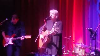 Kim Richey performing &quot;I Know&quot; live in concert at the Post at River East 11/10/22