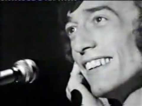 download lagu mp3 mp4 Yo Comence La Broma, download lagu Yo Comence La Broma gratis, unduh video klip Yo Comence La Broma